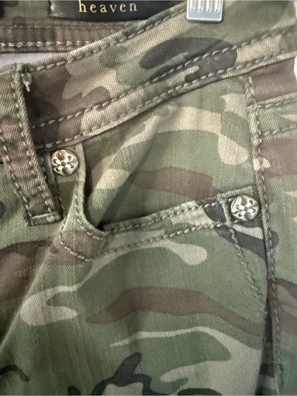 Miss Me Olive Camo Skinny Jeans - Picture 5 of 16